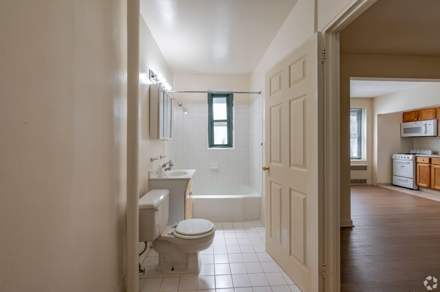 hoyt bedford stamford apartments bathroom