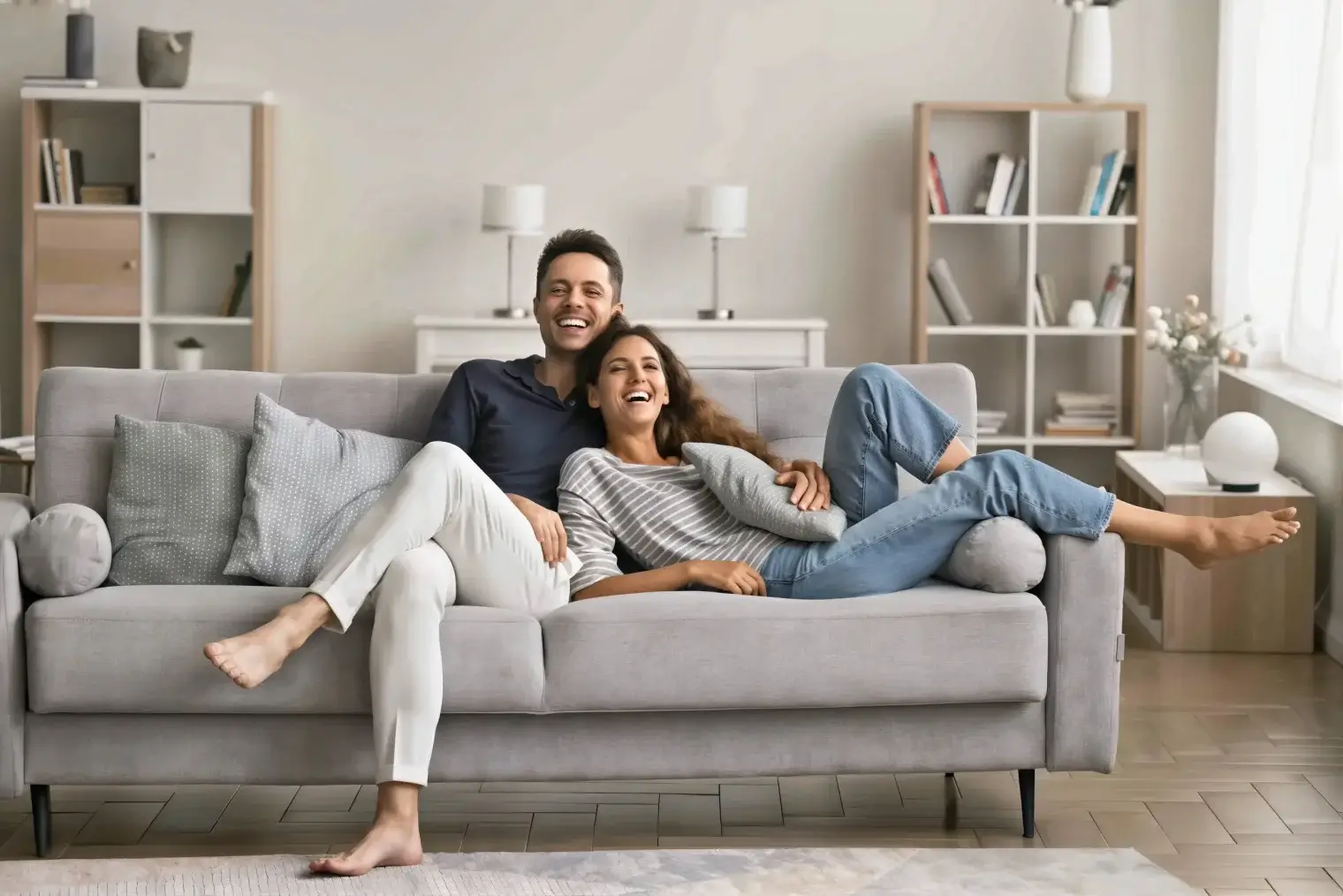 Hoyt Bedford boy girl sitting in sofa